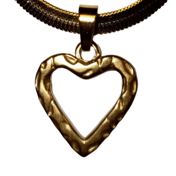 COLLAR DORADO CORAZÓN HUECO