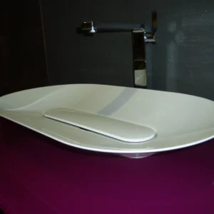 Lavabo de la marca Alape de acero esmaltado