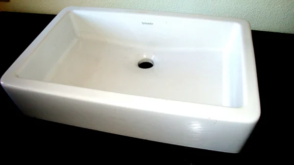 Lavabo sobre encimera rectangular